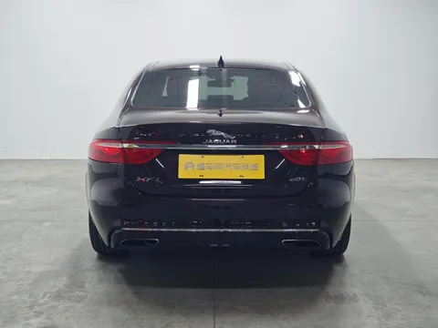Jaguar XFL