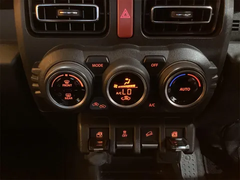 Suzuki Jimny Sierra