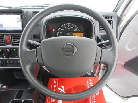 Nissan Clipper Truck