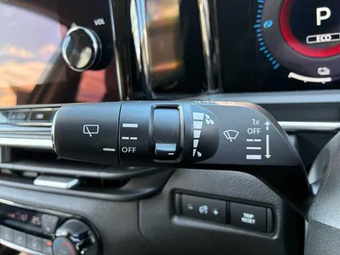 Nissan Note Aura