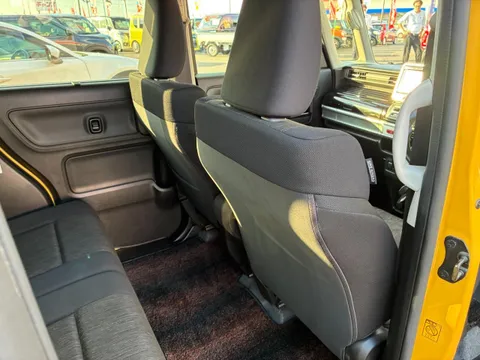 Suzuki Spacia Custom