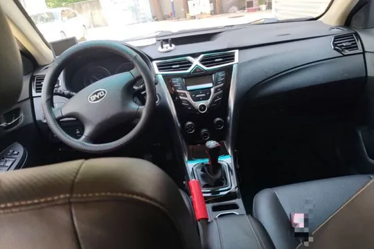 BYD F3