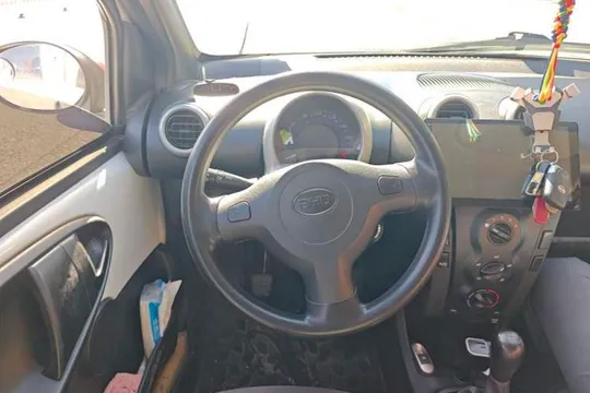 BYD F0
