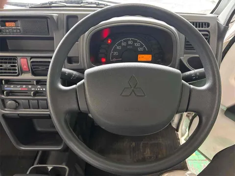 Mitsubishi Minicab Truck