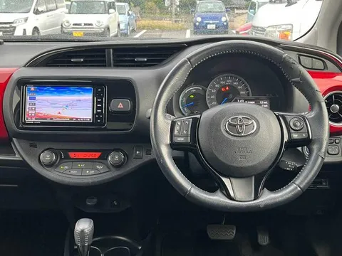Toyota Yaris (Vitz)
