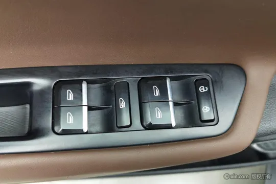 Geely Emgrand GS