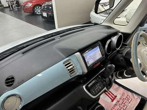 Honda N-BOX Slash