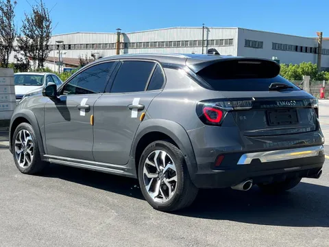 Lynk & Co Lynk & Co 02