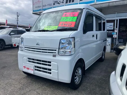 Mitsubishi Minicab Van