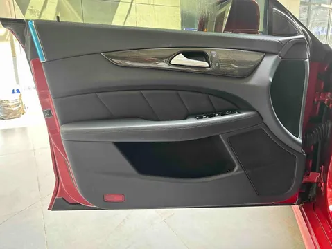 Mercedes-Benz Mercedes-Benz CLS