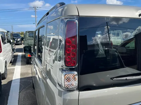 Suzuki Spacia Base