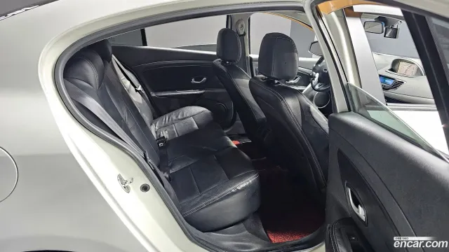 Renault SM3