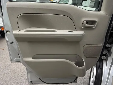Mitsubishi Minicab Van
