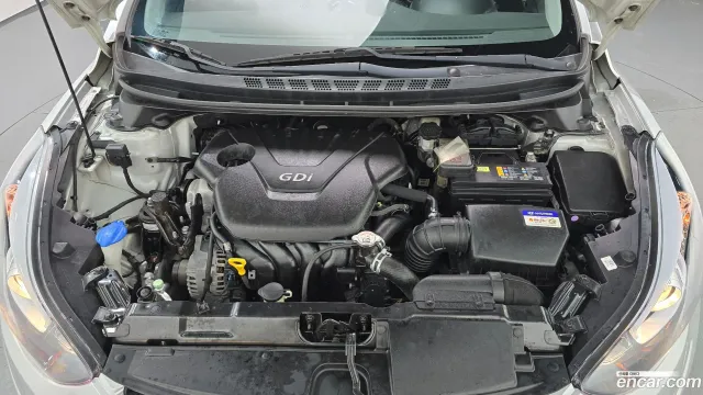 Hyundai Elantra (Avante)