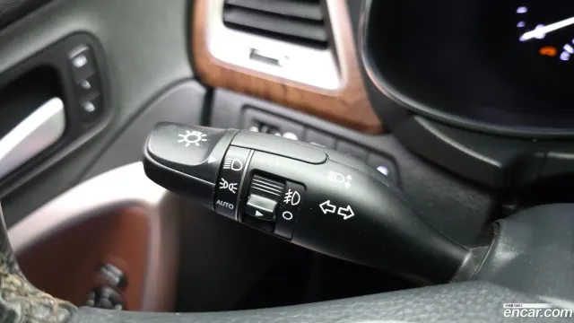 Hyundai Grand Santa Fe (Maxcruz)