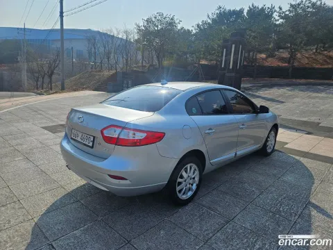 Renault SM3