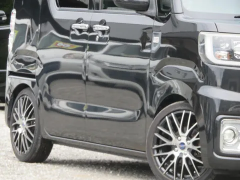 Toyota Pixis Mega