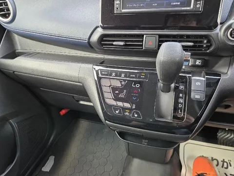 Mitsubishi eK X