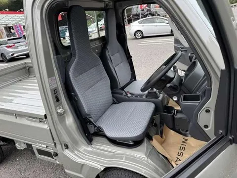 Nissan Clipper Truck