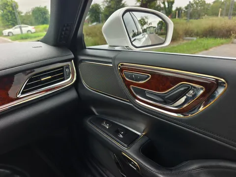 Lincoln Continental