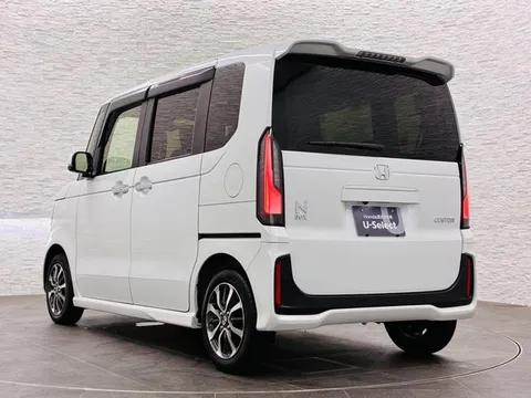 Honda N-BOX Custom