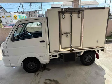 Nissan Clipper Truck