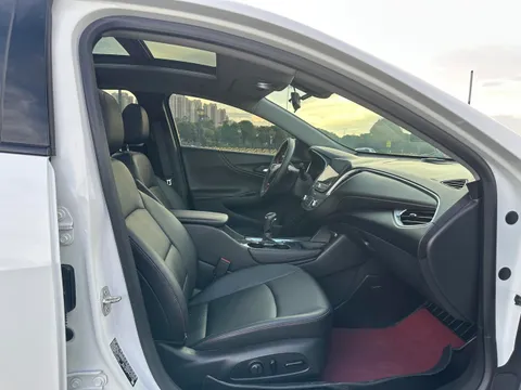 Chevrolet Malibu XL
