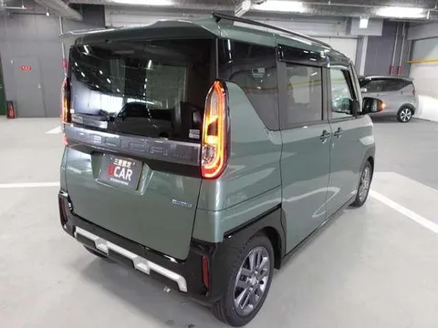 Mitsubishi Delica Mini