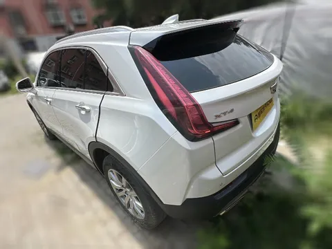 Cadillac XT4