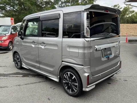 Suzuki Spacia Custom