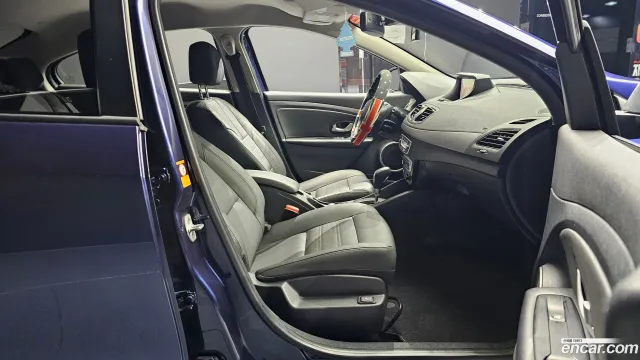 Renault SM3