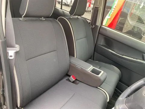 Toyota Pixis Space