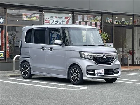 Honda N-BOX Custom