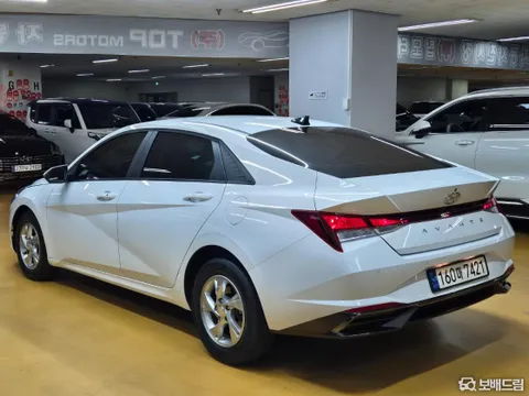 Hyundai Elantra (Avante)