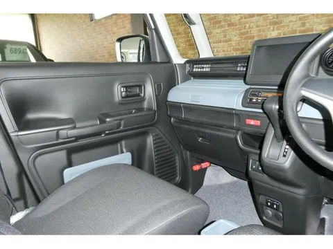 Suzuki Spacia Base