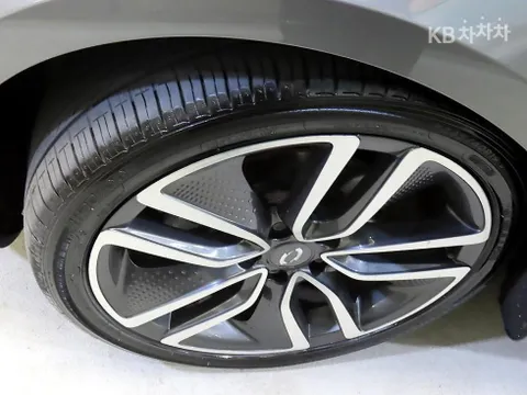Renault Talisman (SM6)