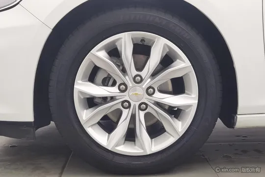 Chevrolet Malibu XL