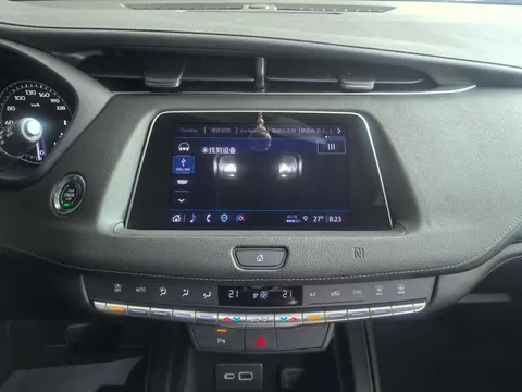 Cadillac XT4