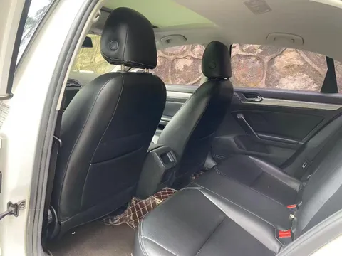 Volkswagen Lamando