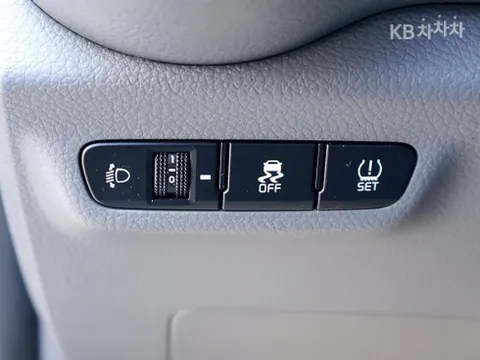 Kia Deluxe