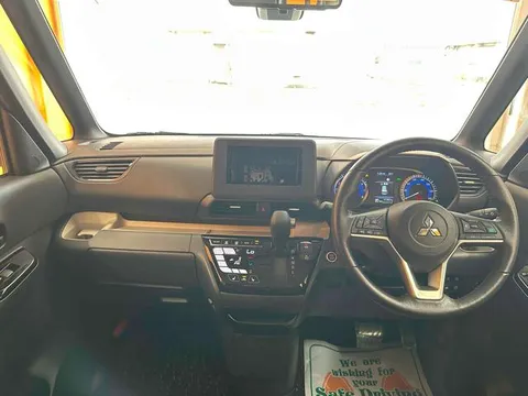 Mitsubishi Delica Mini