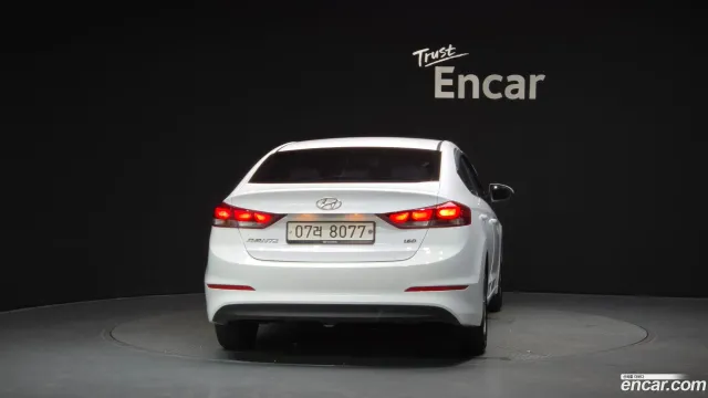 Hyundai Elantra (Avante)