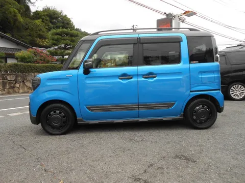 Suzuki Spacia Gear