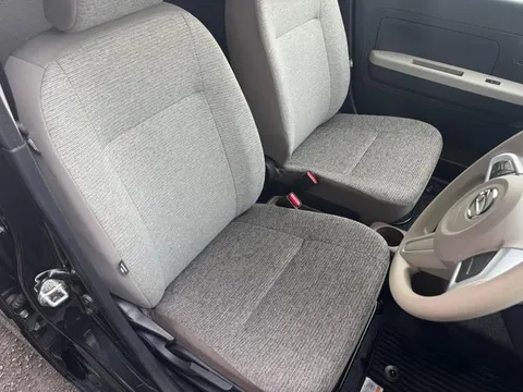 Daihatsu Mira Tocot