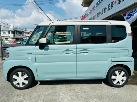 Suzuki Spacia