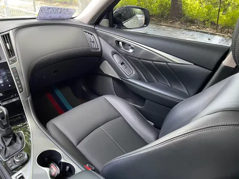 Infiniti Q50L