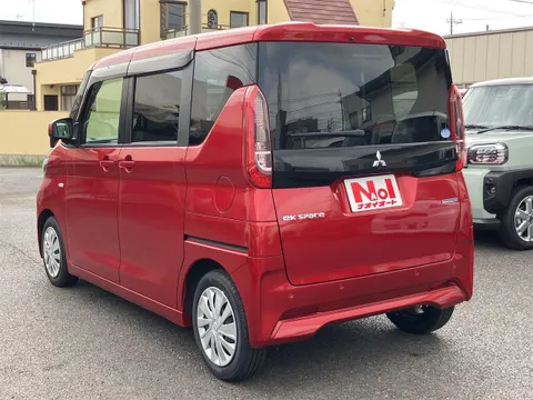 Mitsubishi eK Space