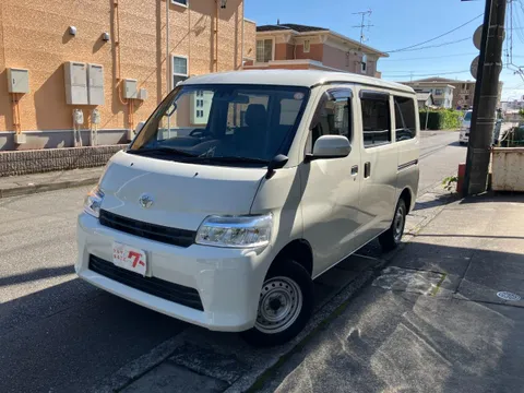 Toyota TownAce Van