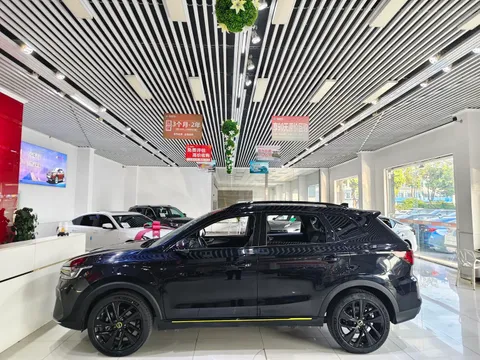 Roewe RX5