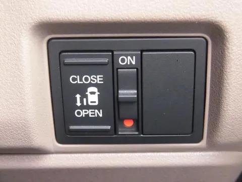 Honda N-BOX Joy